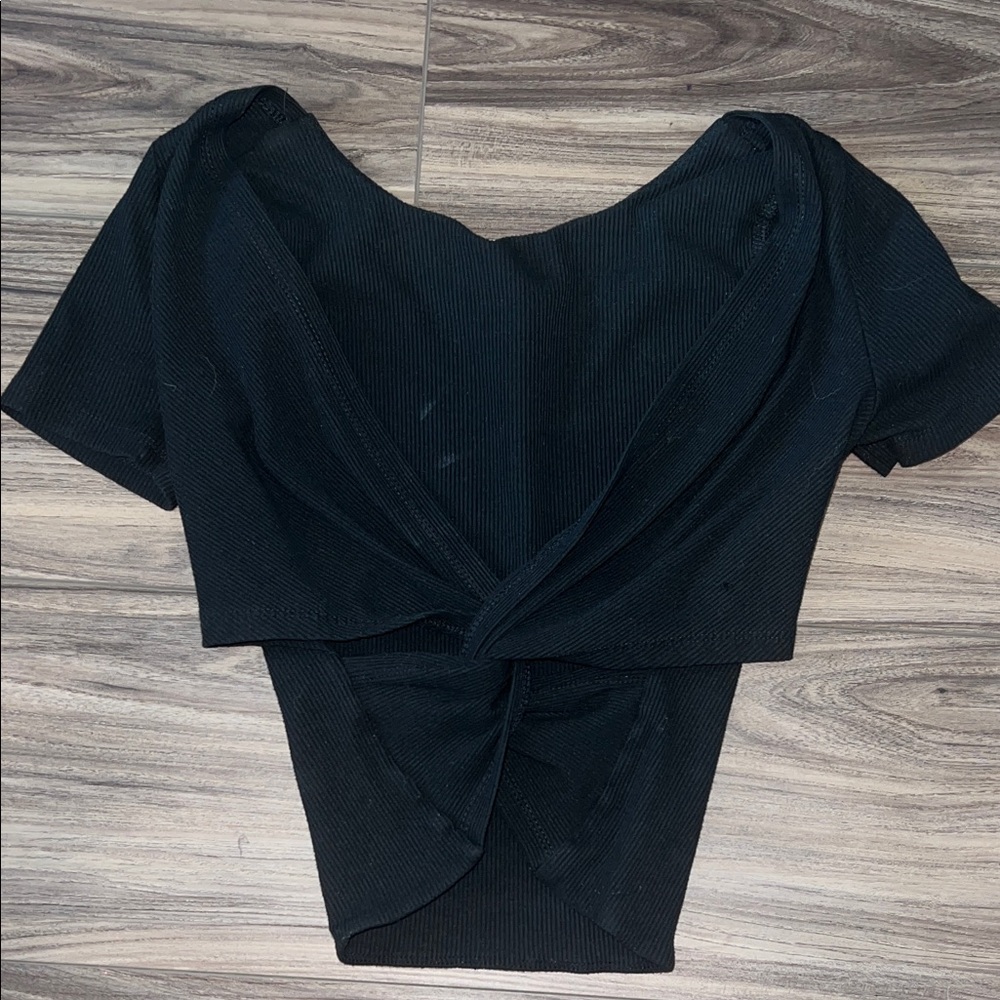 Women's Black Twist-Front Short Sleeve Top